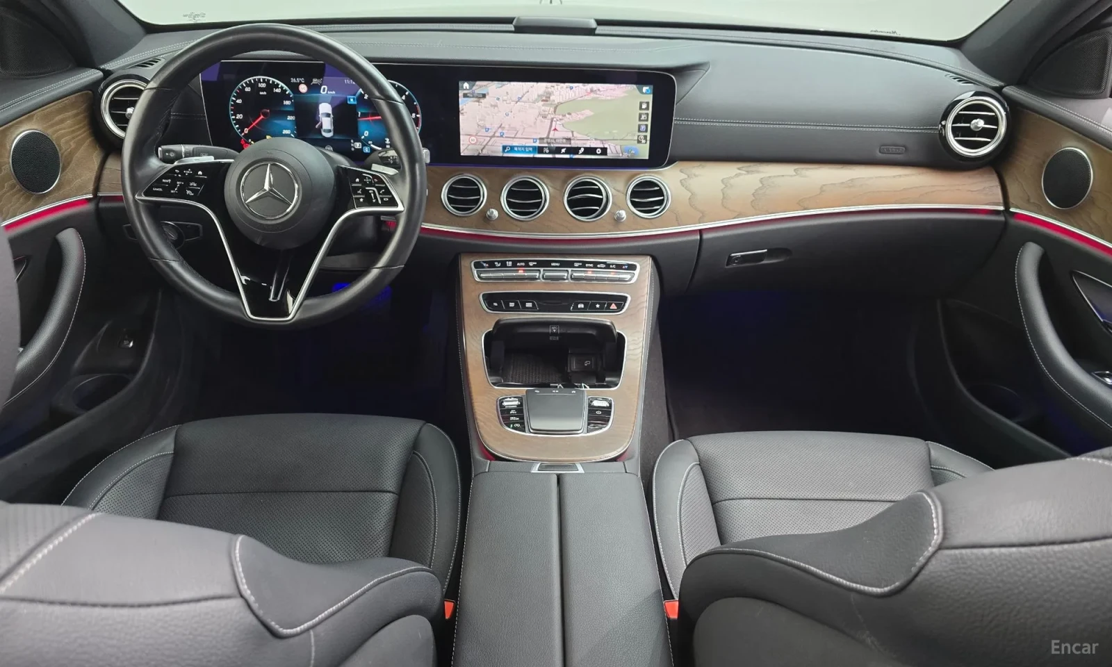 Mercedes-Benz E 220 AVANTGARDE* 4MATIC* TOP CENA* , снимка 7 - Автомобили и джипове - 55611326
