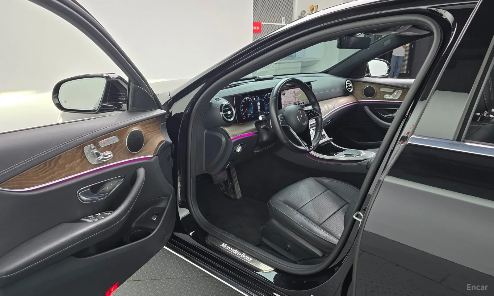Mercedes-Benz E 220 AVANTGARDE* 4MATIC* TOP CENA* , снимка 10 - Автомобили и джипове - 55611326