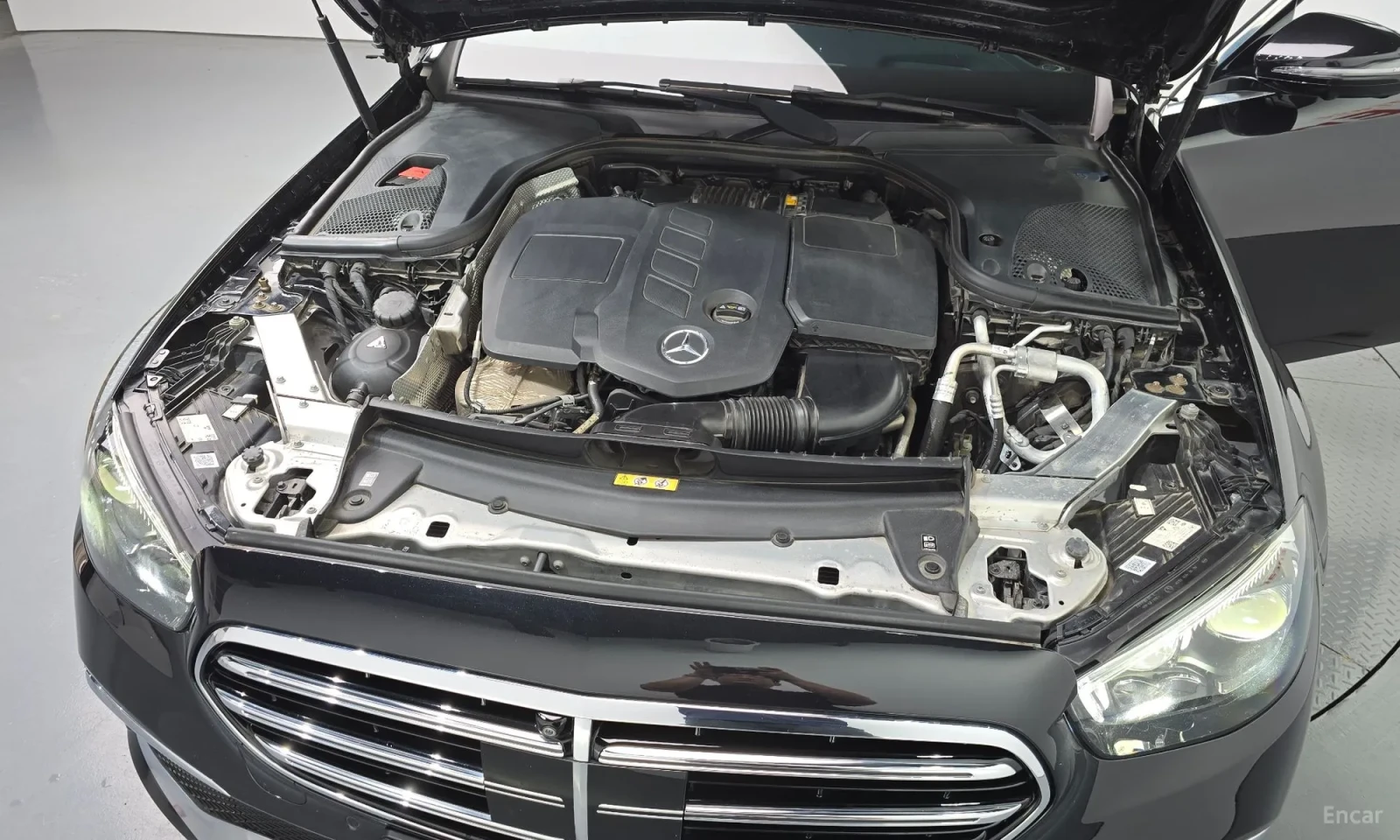 Mercedes-Benz E 220 AVANTGARDE* 4MATIC* TOP CENA* , снимка 6 - Автомобили и джипове - 55611326