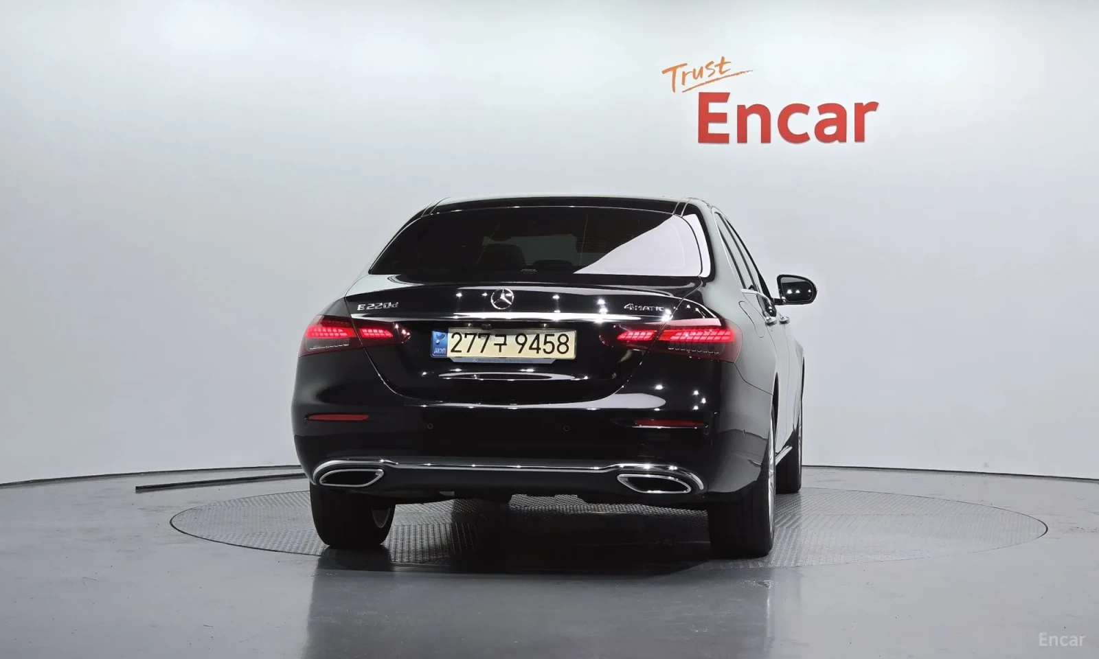 Mercedes-Benz E 220 AVANTGARDE* 4MATIC* TOP CENA* , снимка 4 - Автомобили и джипове - 55611326