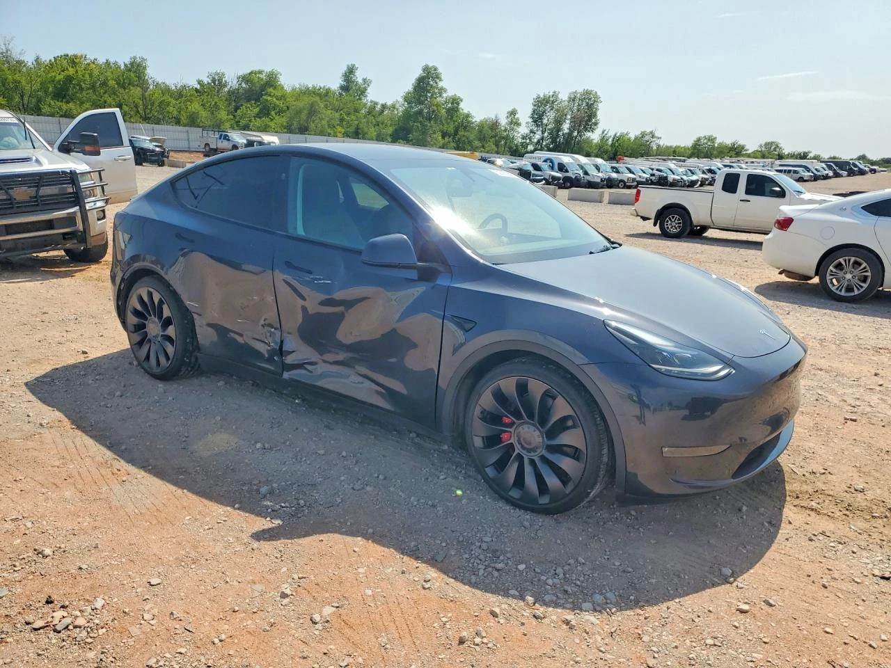 Tesla Model Y PERFORMANCE* DUAL MOTOR* ПАНО* ПОДГРЕВ* КОЖА* , снимка 4 - Автомобили и джипове - 55723747