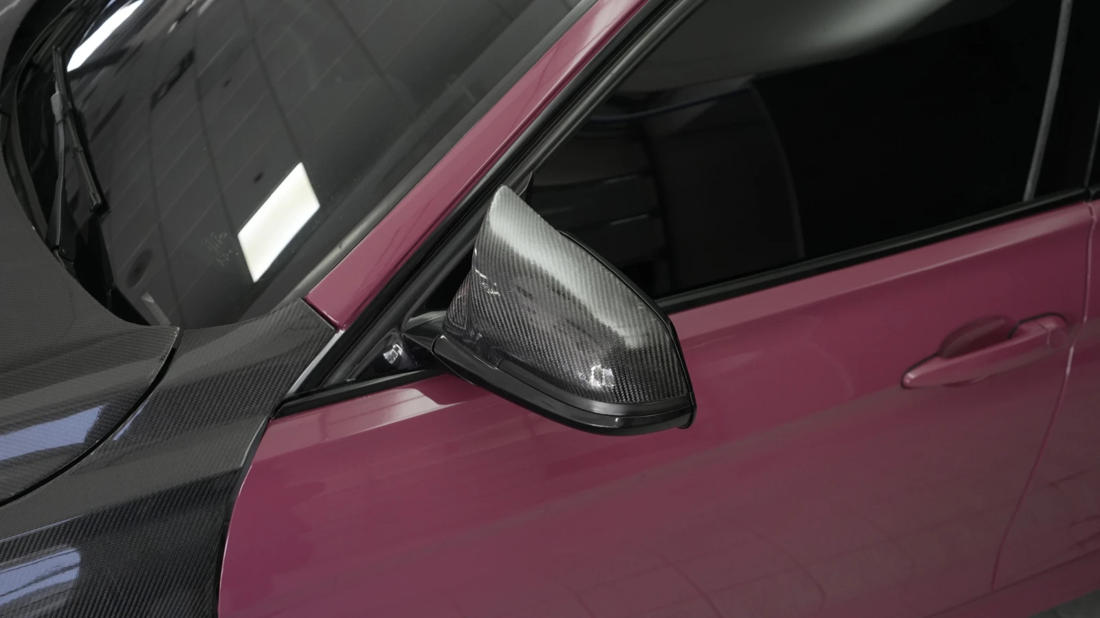 BMW 340 xDrive | CARBON + RUBY PINK WRAP, снимка 5 - Автомобили и джипове - 56062649