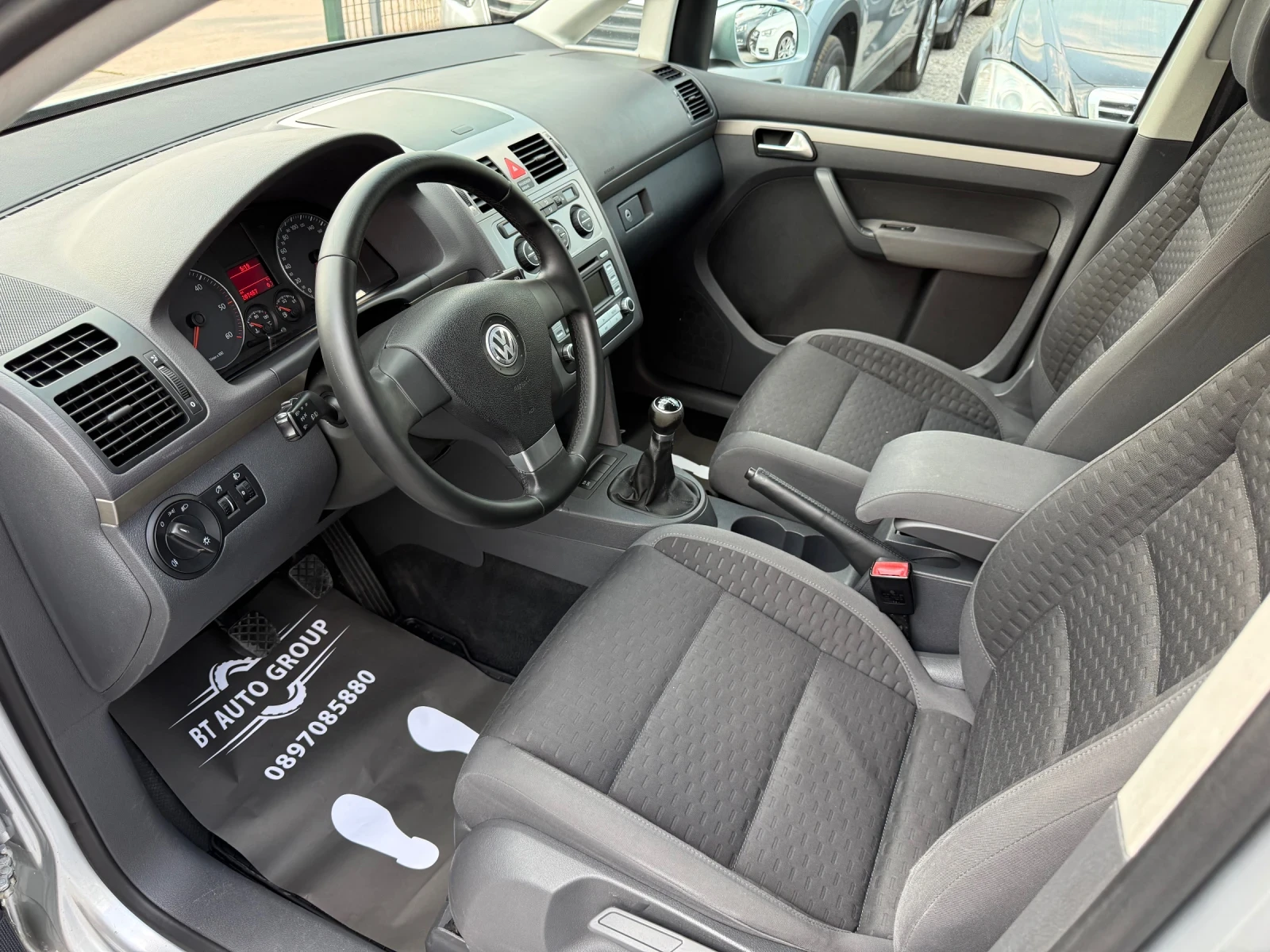 VW Touran 1.9TDI 105PS , снимка 7 - Автомобили и джипове - 56090886