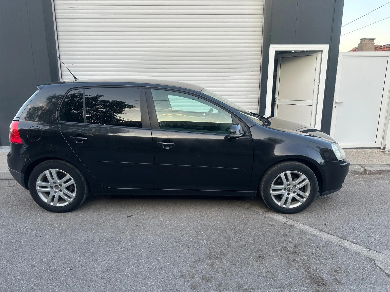 VW Golf 1.6 102 кс бензин газ, снимка 2 - Автомобили и джипове - 56210209