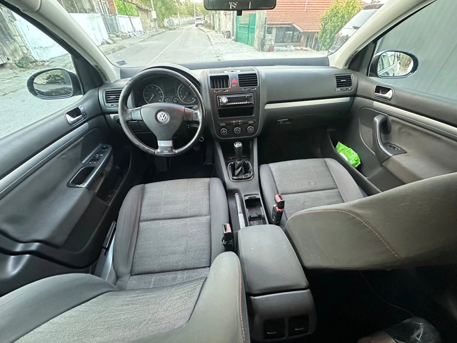 VW Golf 1.6 102 кс бензин газ, снимка 10 - Автомобили и джипове - 56210209