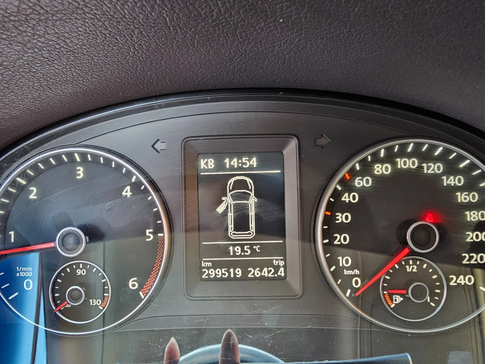 VW Touran 1.6 TDI/105ps/6+ 1 | Mobile.bg � ����������� 7