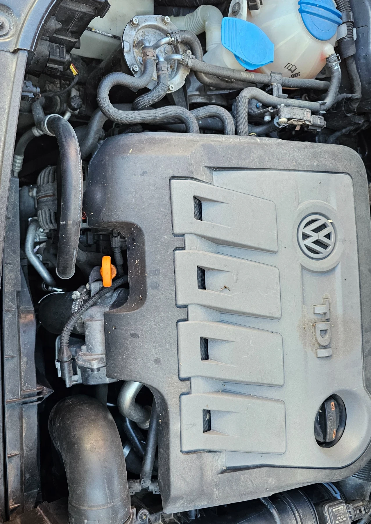 VW Touran 1.6 TDI/105ps/6+ 1 | Mobile.bg � ����������� 12