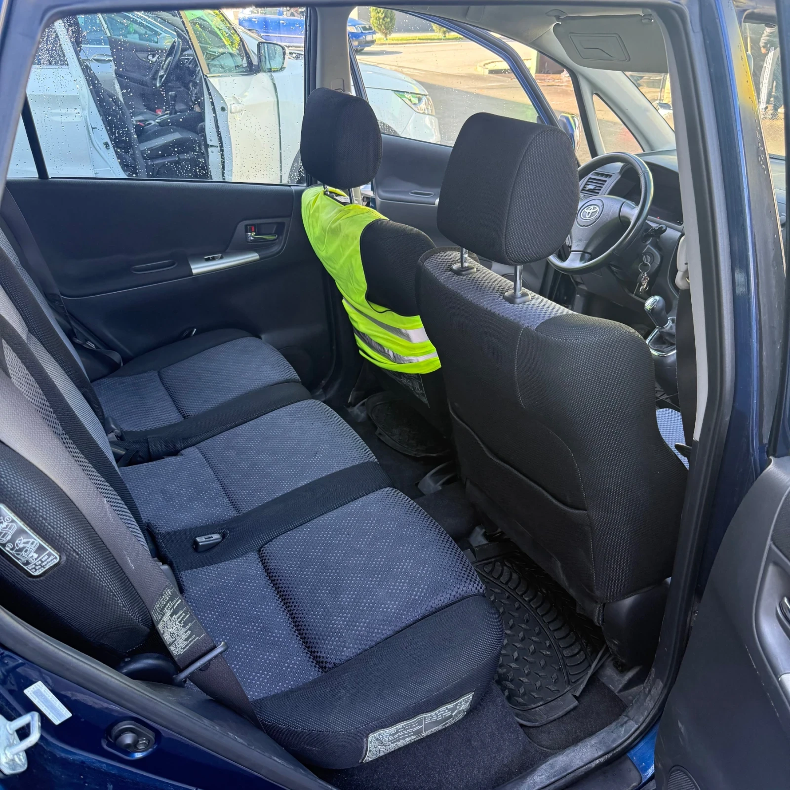 Toyota Corolla verso �������� ������ ����� �� ������� ��������� ������  | Mobile.bg � ����������� 5