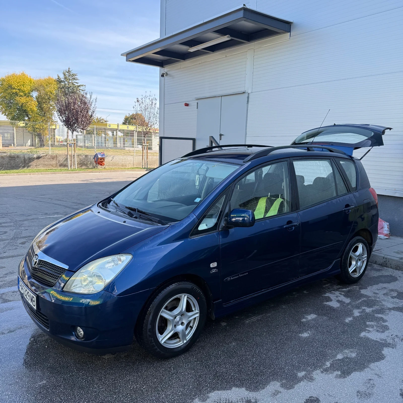 Toyota Corolla verso Продавам тояота версо на отлично състояние колата 