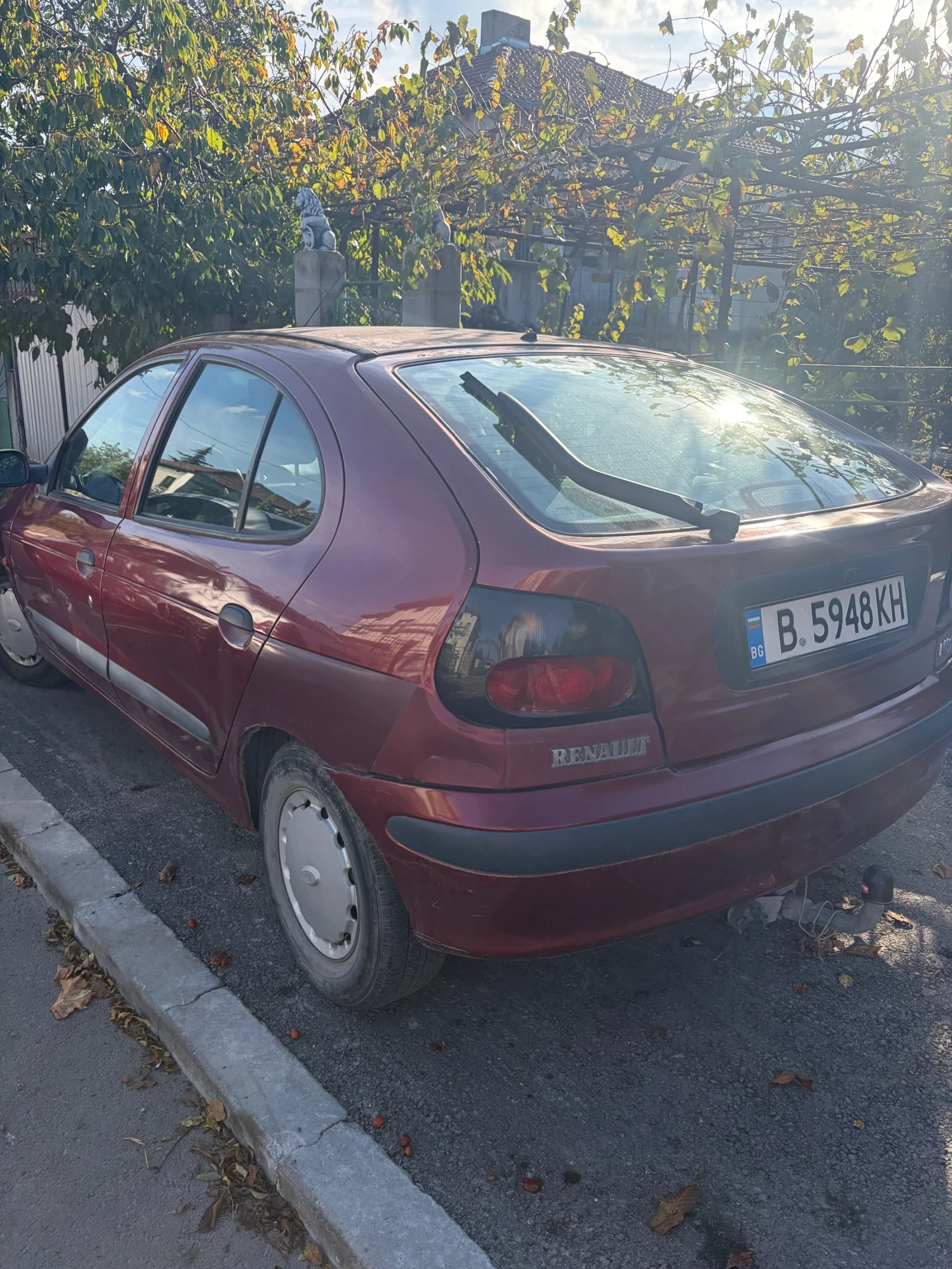 Renault Megane 1.6, снимка 3 - Автомобили и джипове - 56638926