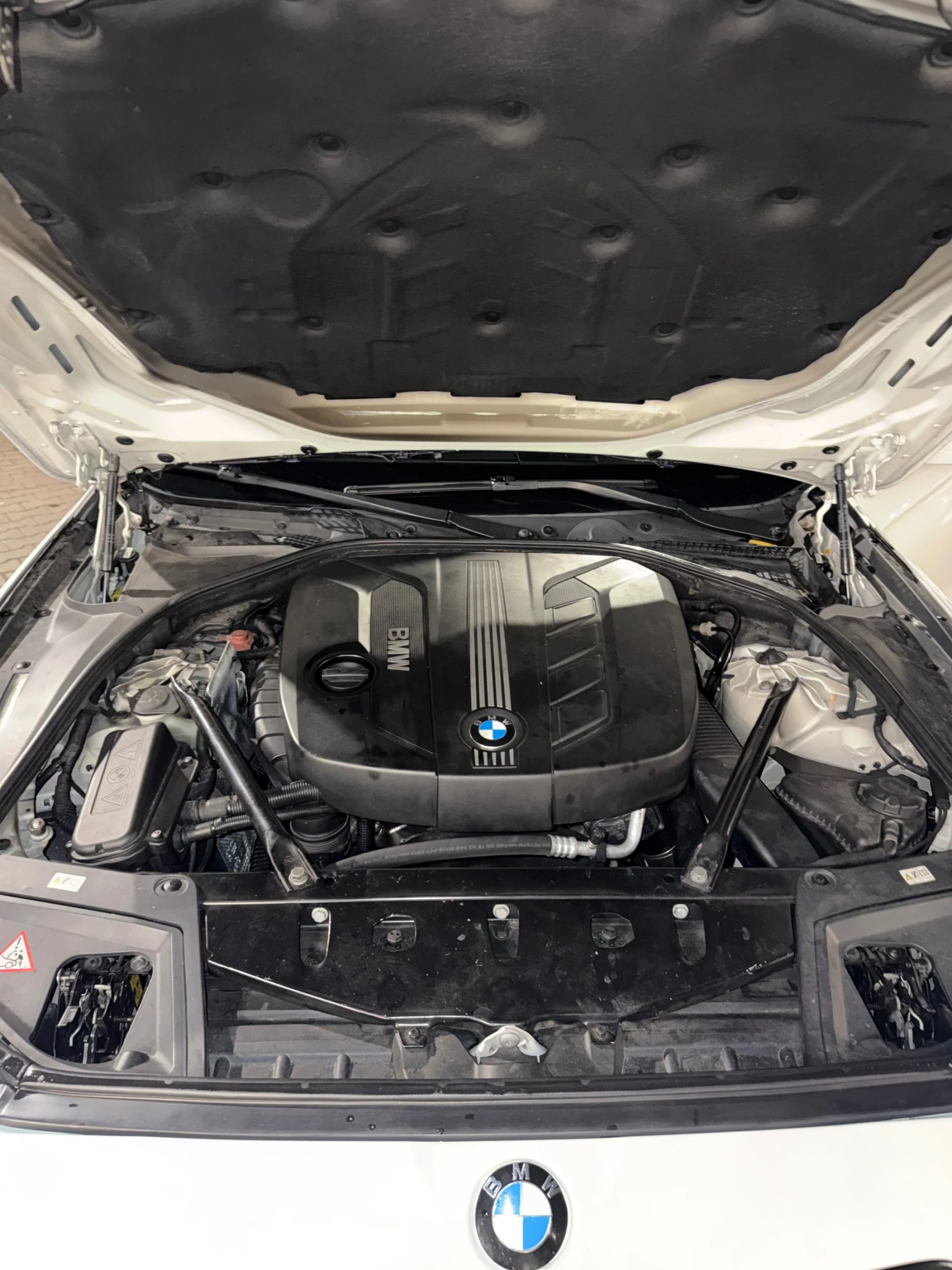 BMW 520, снимка 9 - Автомобили и джипове - 56661888