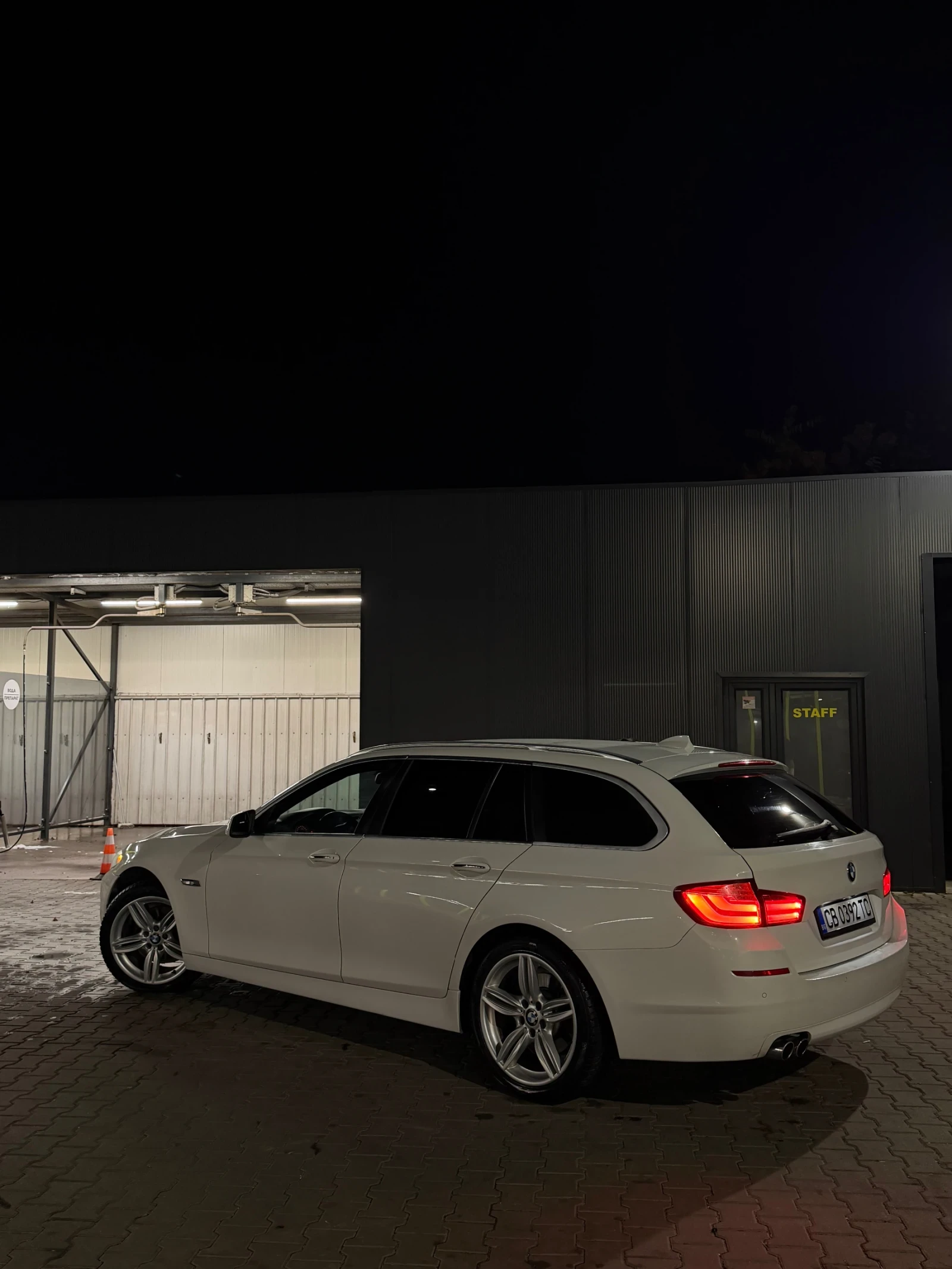 BMW 520, снимка 2 - Автомобили и джипове - 56661888