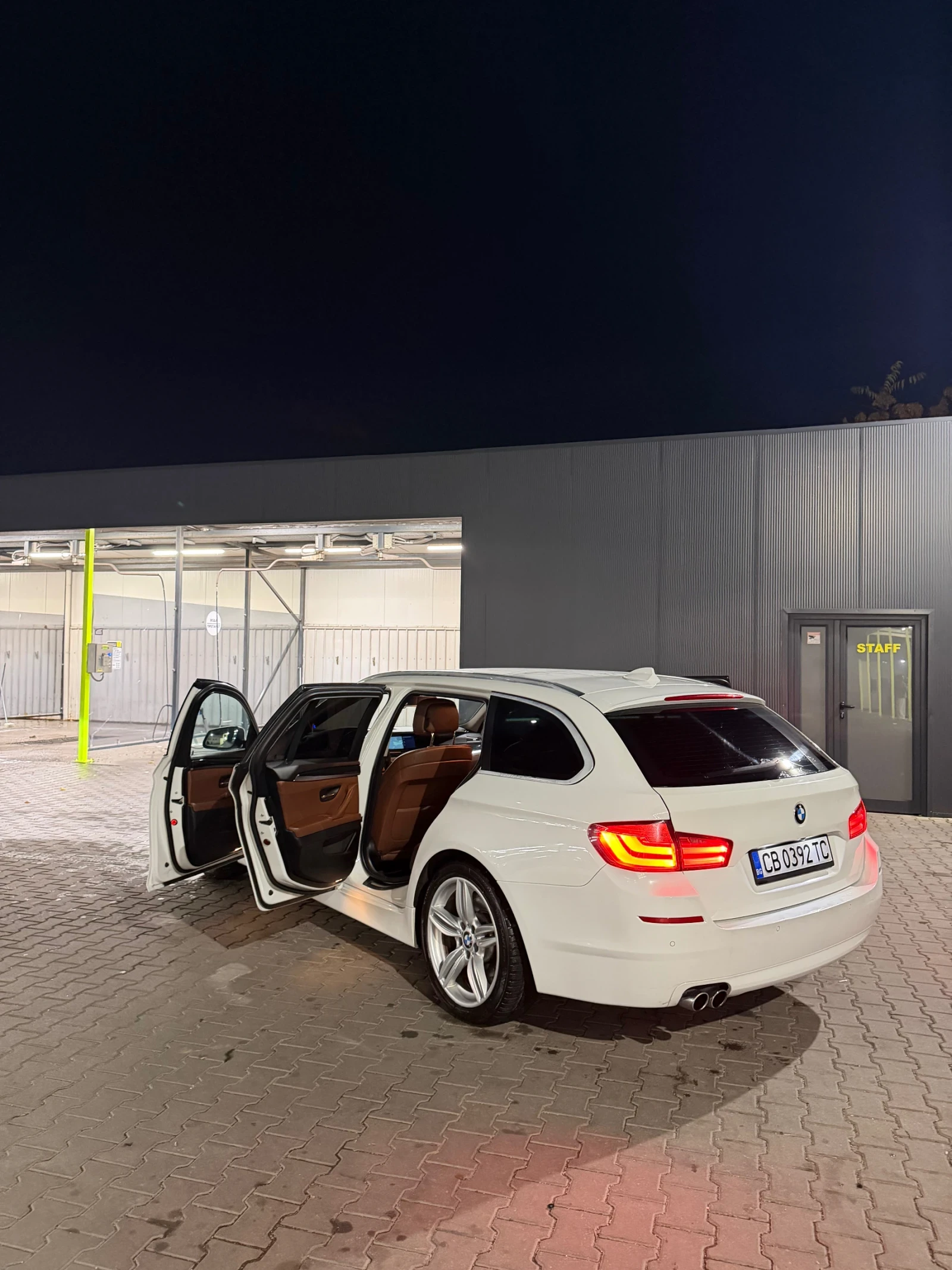 BMW 520, снимка 4 - Автомобили и джипове - 56661888