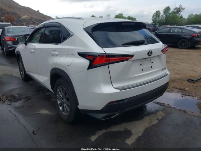 Lexus NX 300  - изображение 6