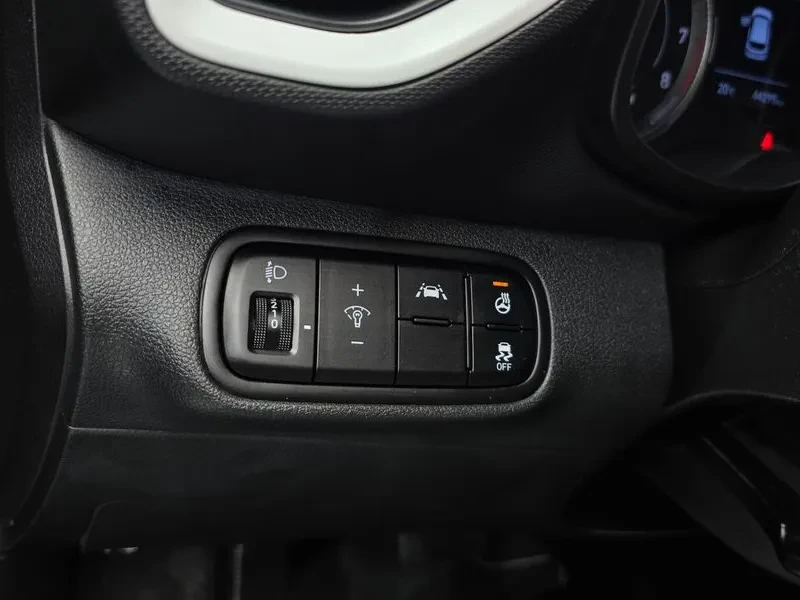 Hyundai Venue 1.6 Flux | Mobile.bg � ����������� 16