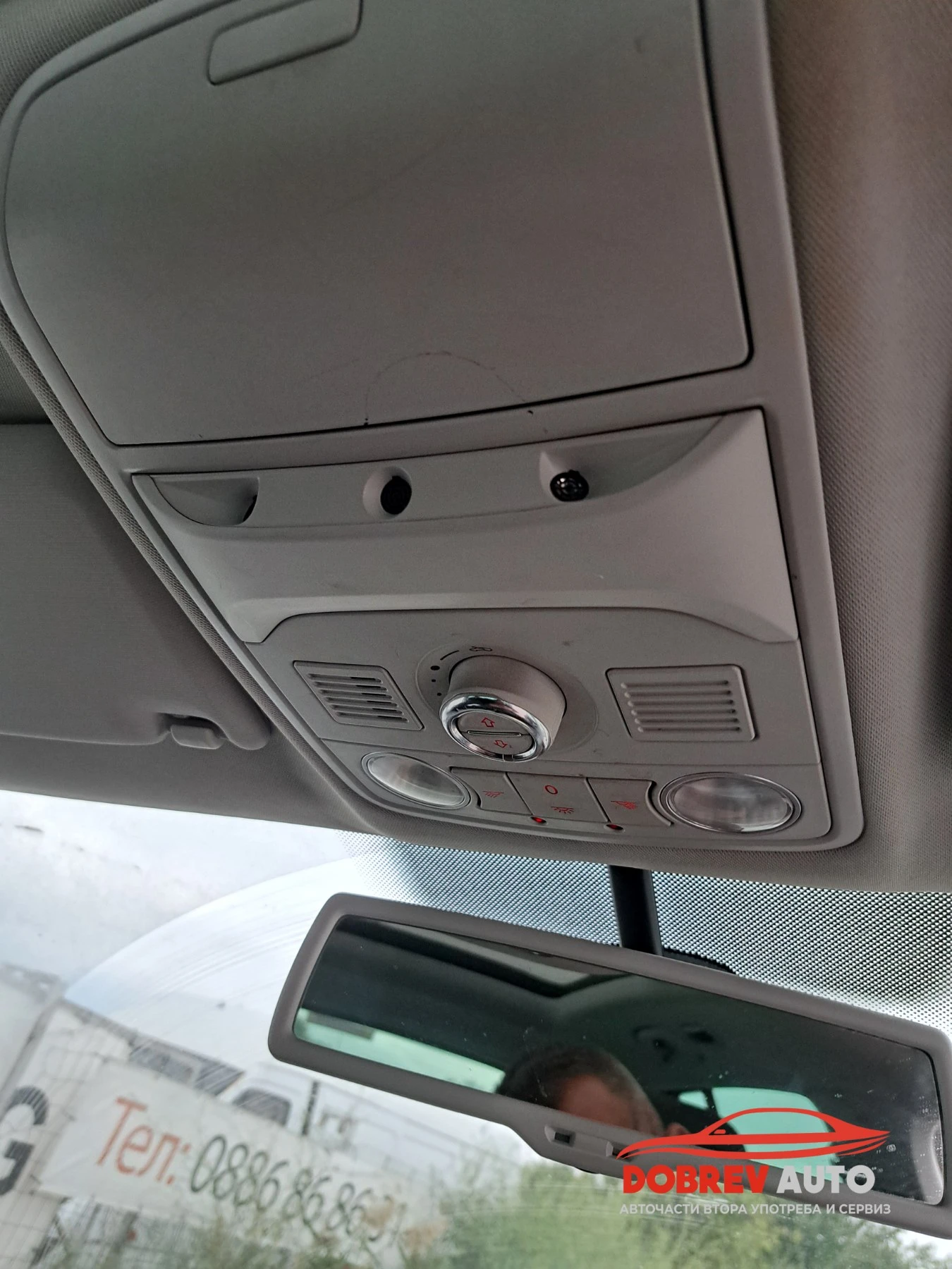 VW Tiguan 2.0TDI  | Mobile.bg — изображение 13