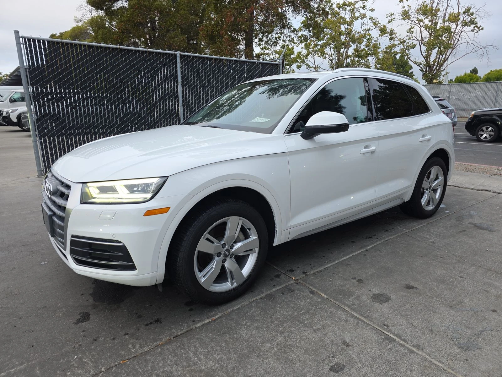 Audi Q5 MATRIX* DIGITAL* ПОДГРЕВ* КАМЕРА* ПАНО* KEYLESS* М - изображение 2