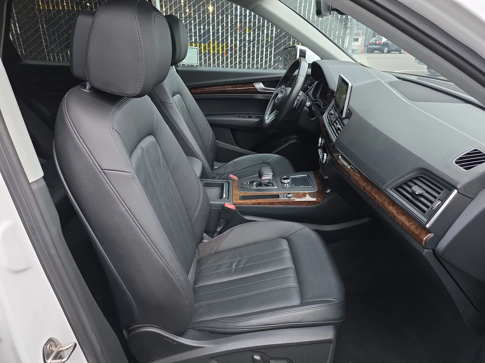 Audi Q5 MATRIX* DIGITAL* ПОДГРЕВ* КАМЕРА* ПАНО* KEYLESS* М - изображение 10