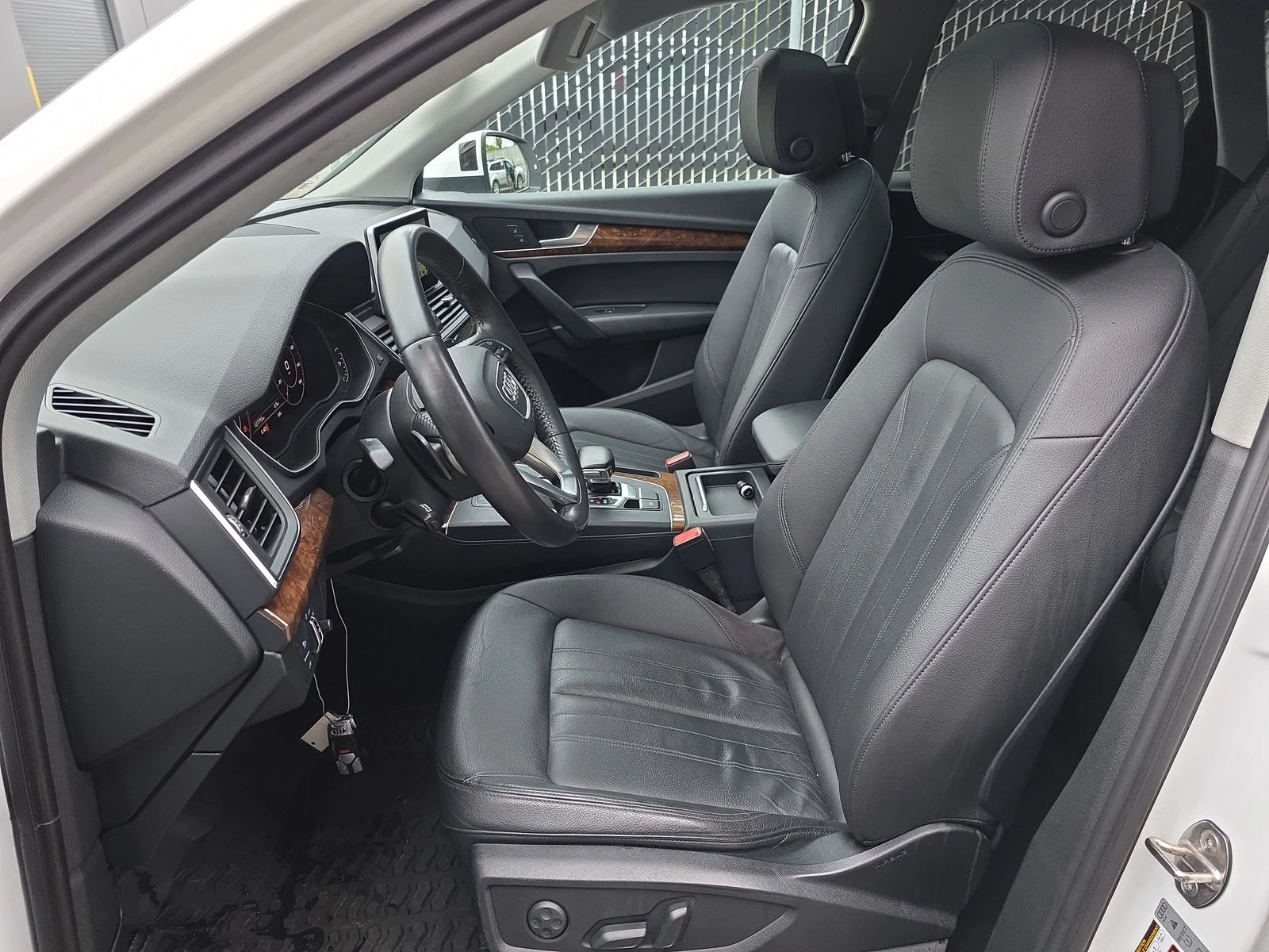 Audi Q5 MATRIX* DIGITAL* ПОДГРЕВ* КАМЕРА* ПАНО* KEYLESS* М - изображение 9