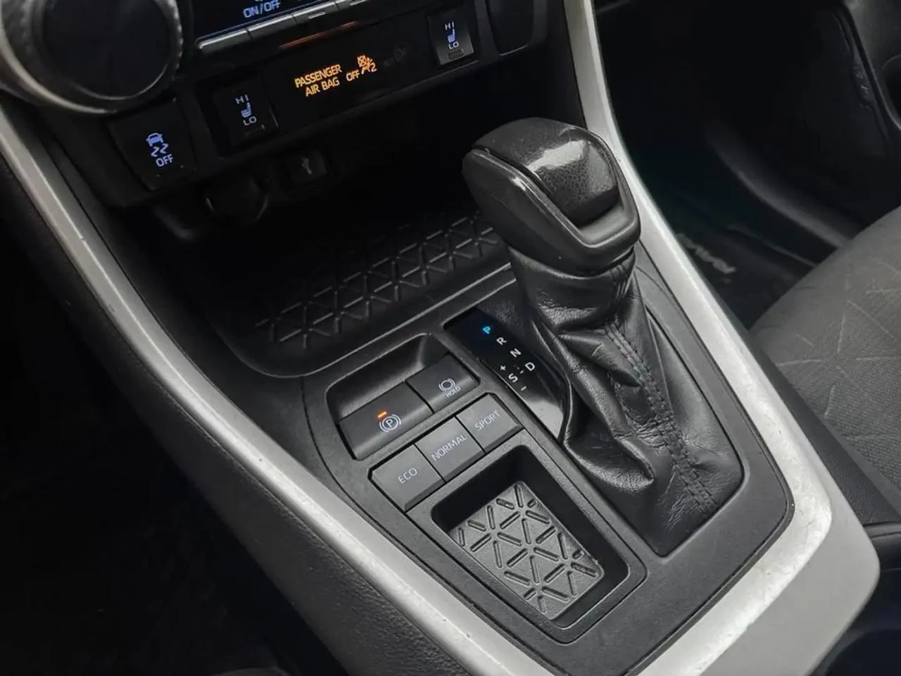 Toyota Rav4 * LE* DISTRONIC* LANE ASSIST* �������*  | Mobile.bg � ����������� 13