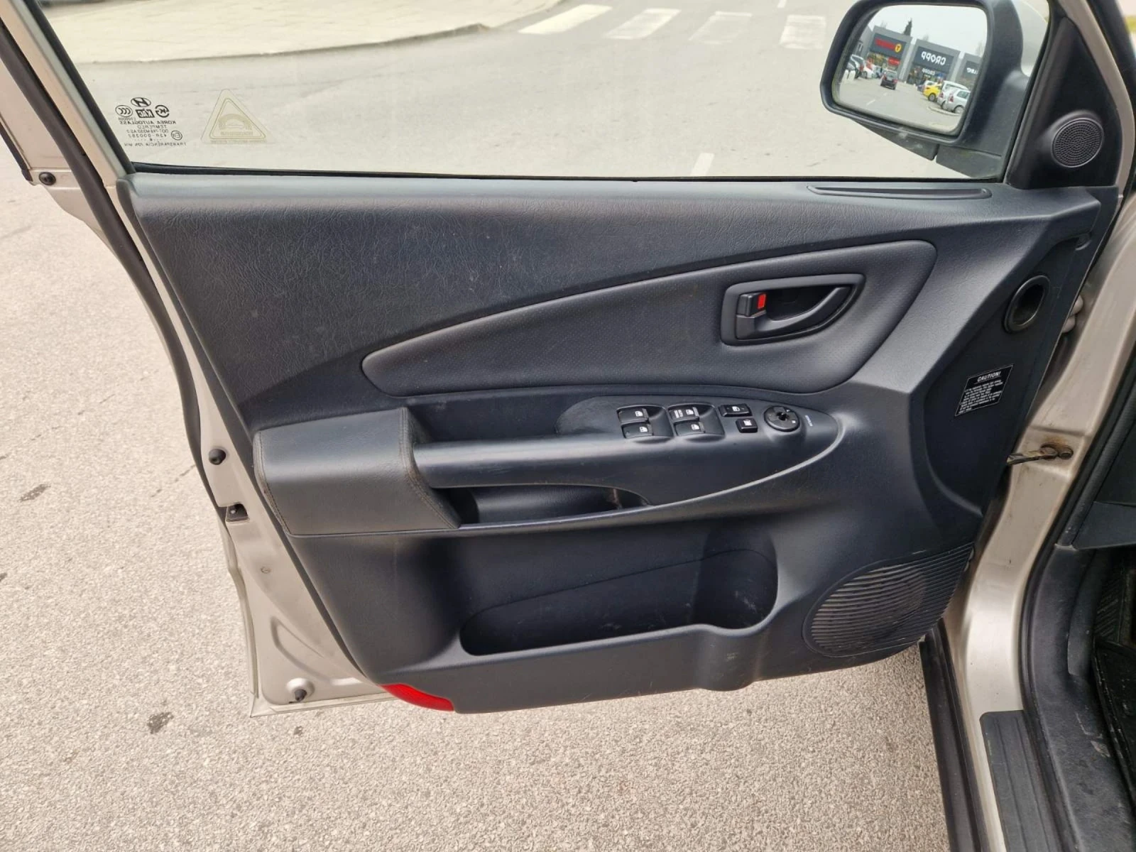 Hyundai Tucson 2.0 / 140 �.�. 4x4 | Mobile.bg � ����������� 15