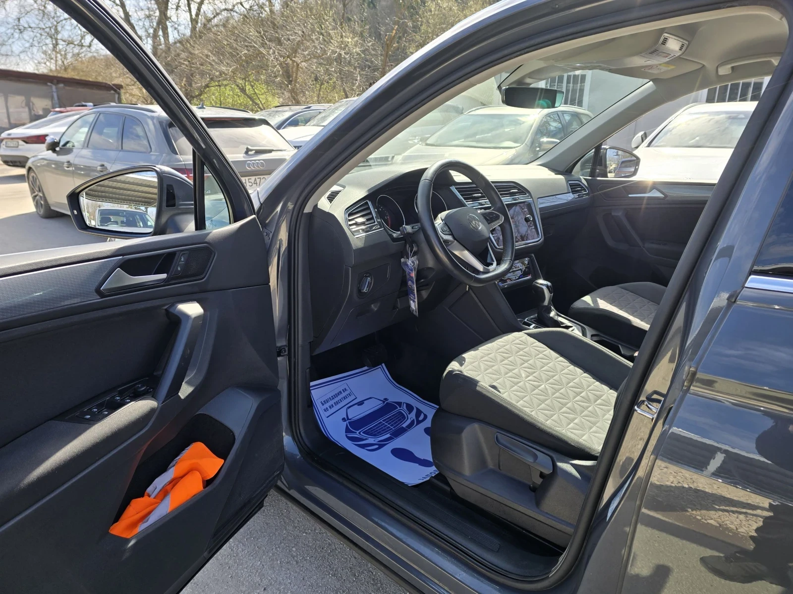 VW Tiguan 2.0TDI 150к.с DSG Топ състояние , снимка 10 - Автомобили и джипове - 54038385