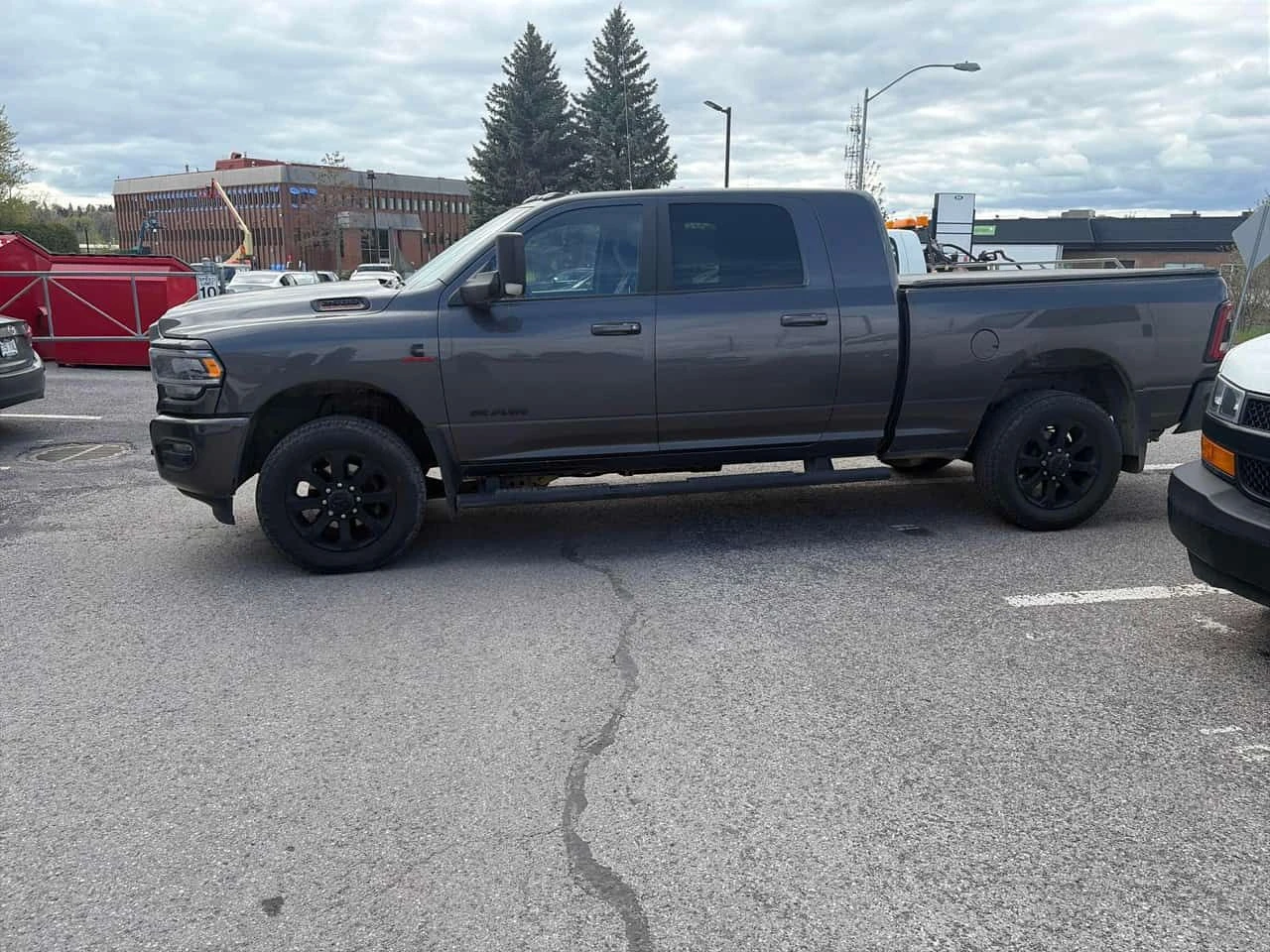 Dodge RAM 2500 * Big Horn * 360 * CARPLAY * ПОДГРЕВИ * ПАМЕТ, снимка 2 - Автомобили и джипове - 54586362