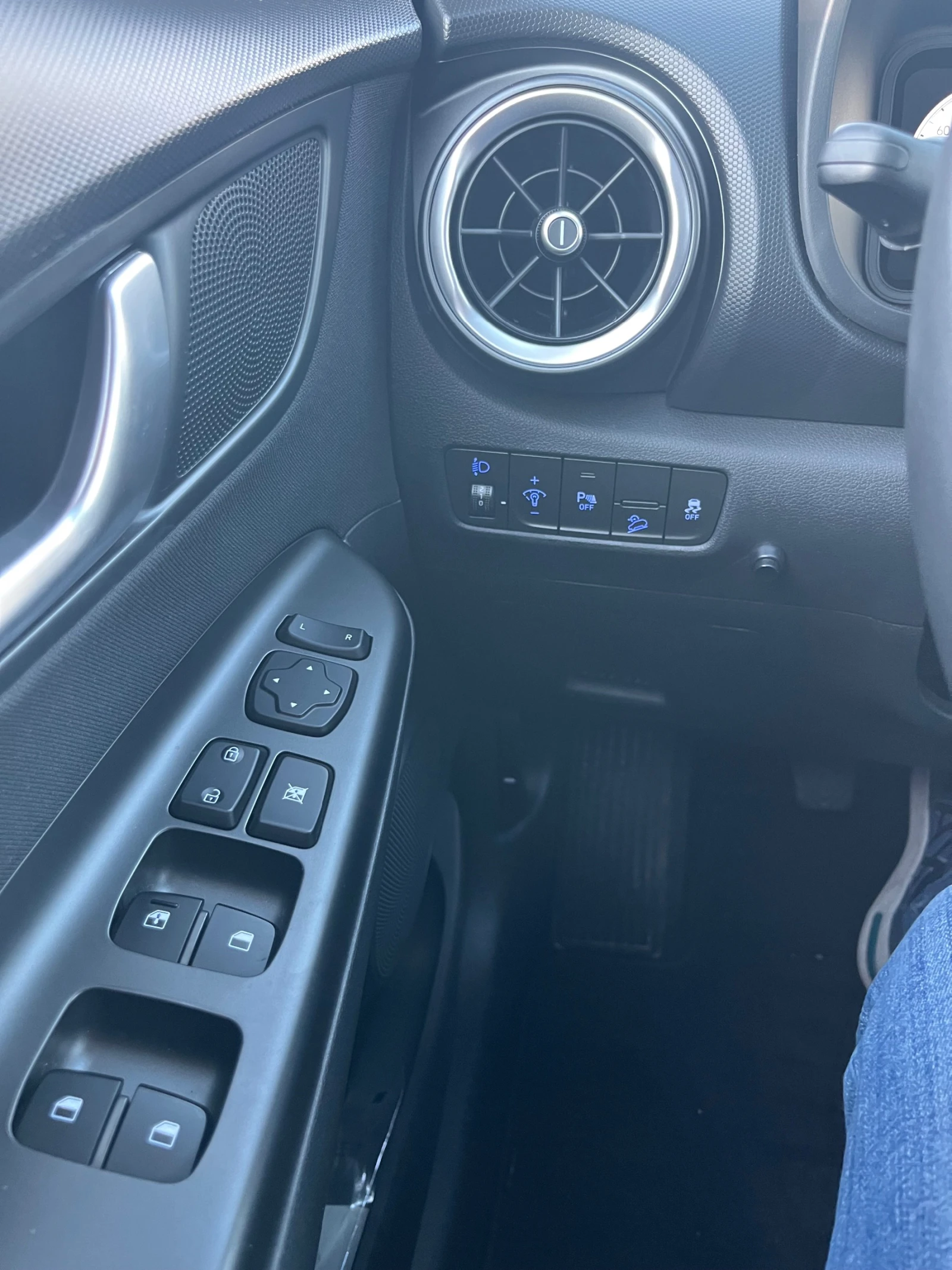 Hyundai Kona 1.0 Full led TURBO, снимка 13 - Автомобили и джипове - 54692682