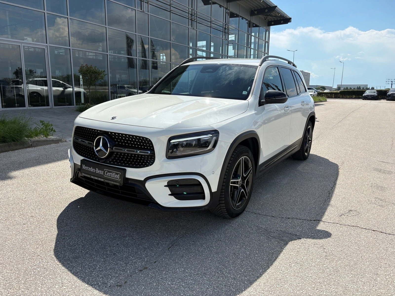 Mercedes-Benz GLB 250 4MATIC 6+ 1