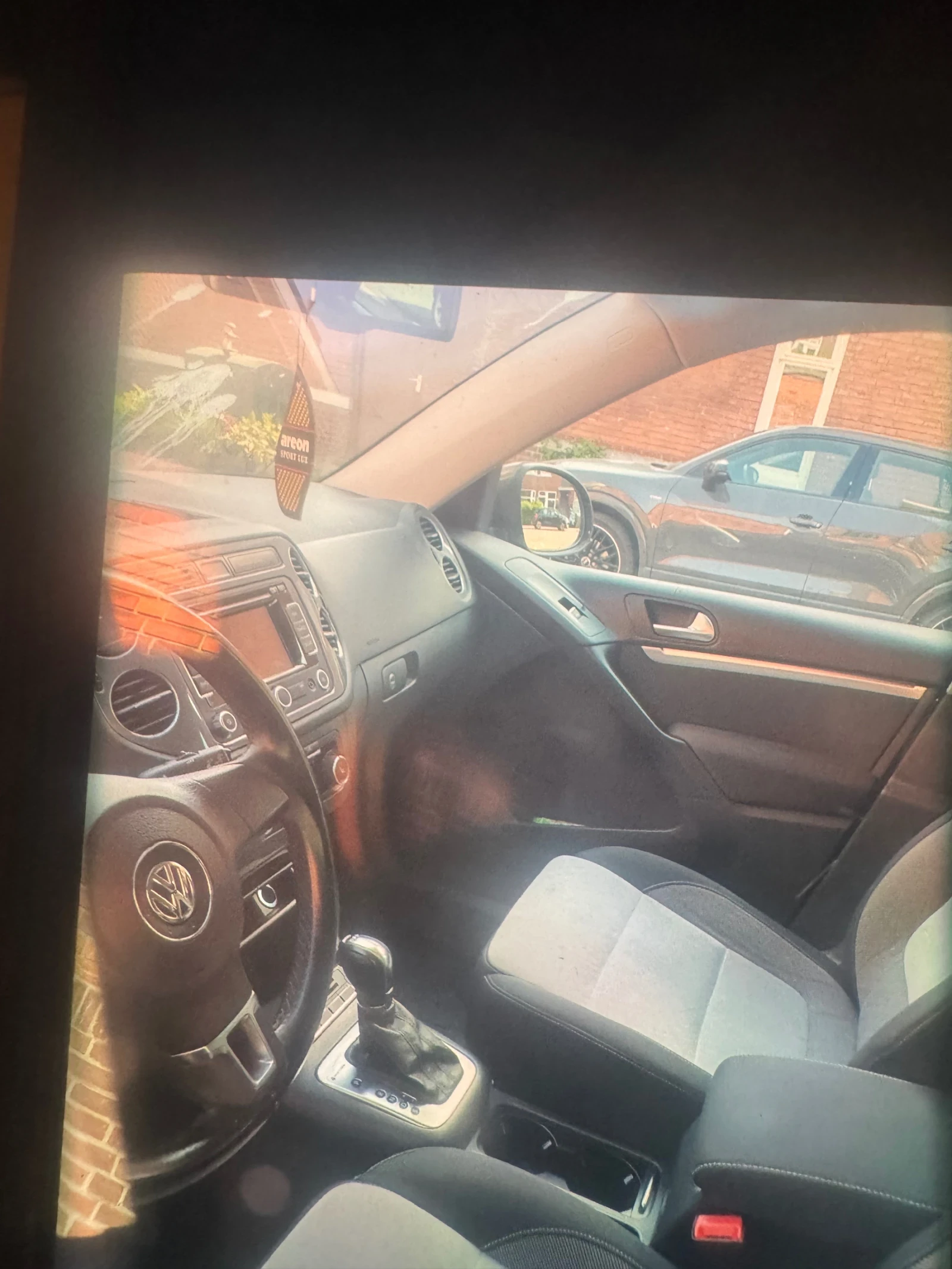 VW Tiguan, снимка 3 - Автомобили и джипове - 55613033