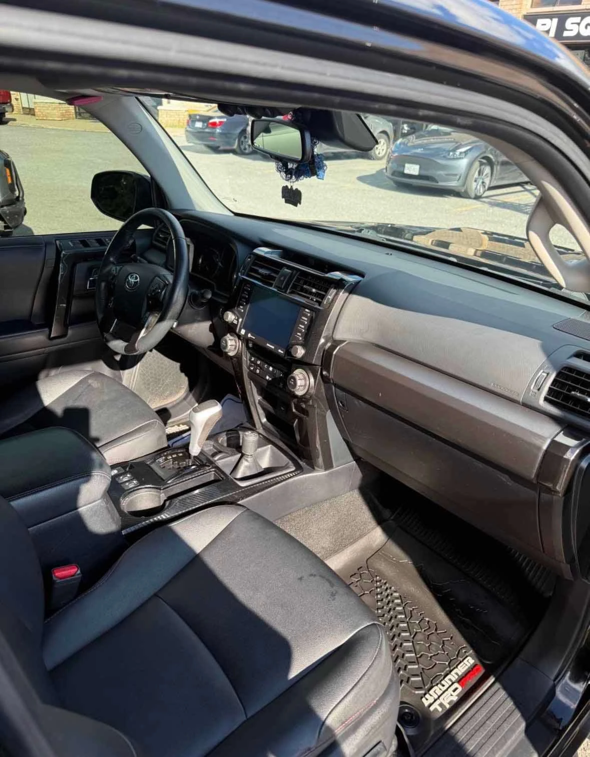 Toyota 4runner * 4WD * АВТОКРЕДИТ БЕЗ ПЪРВОНАЧАЛНА ВНОСКА* , снимка 9 - Автомобили и джипове - 55785876