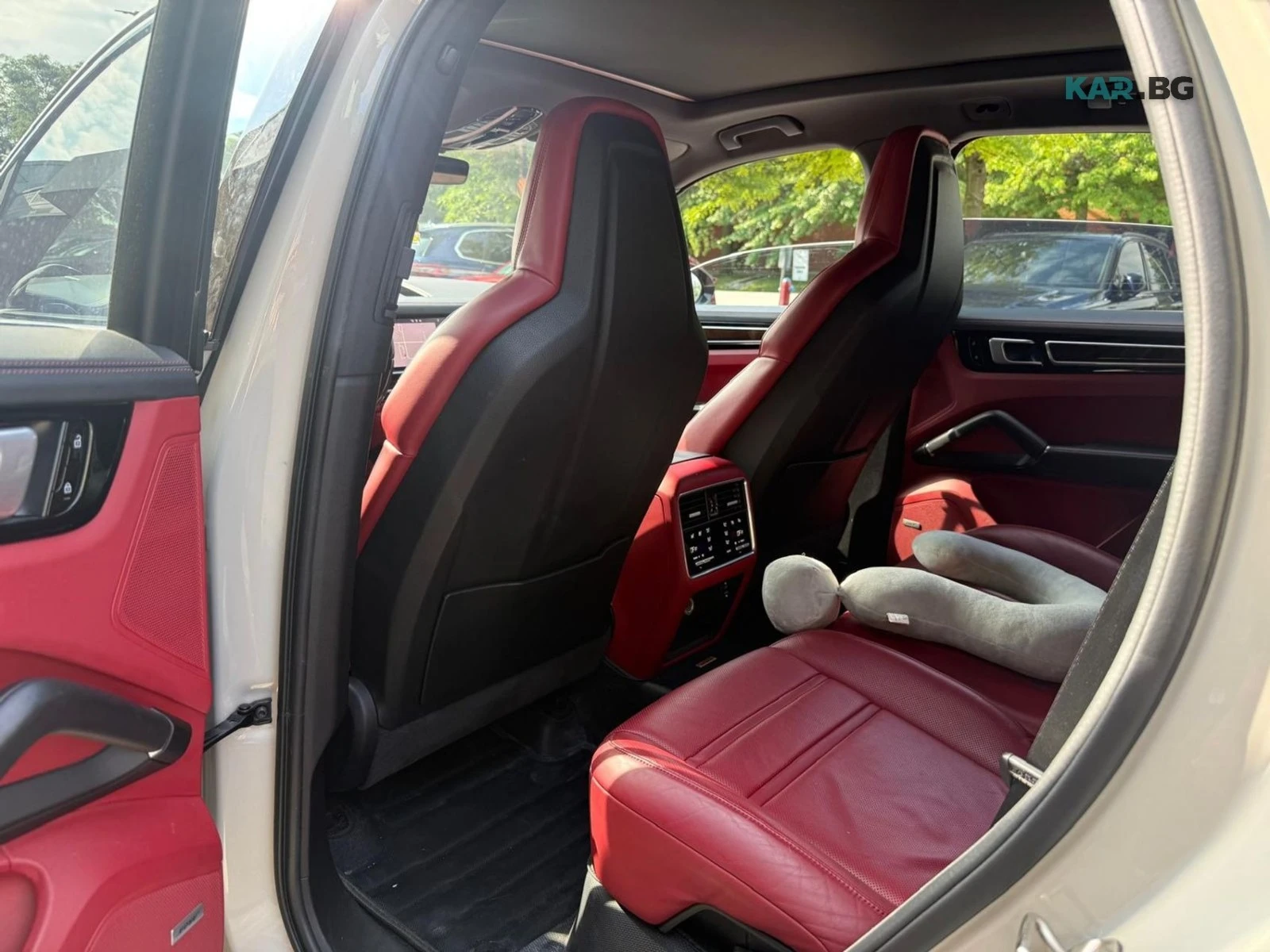 Porsche Cayenne E-Hybrid Автокредит Цена до България, снимка 14 - Автомобили и джипове - 56165285