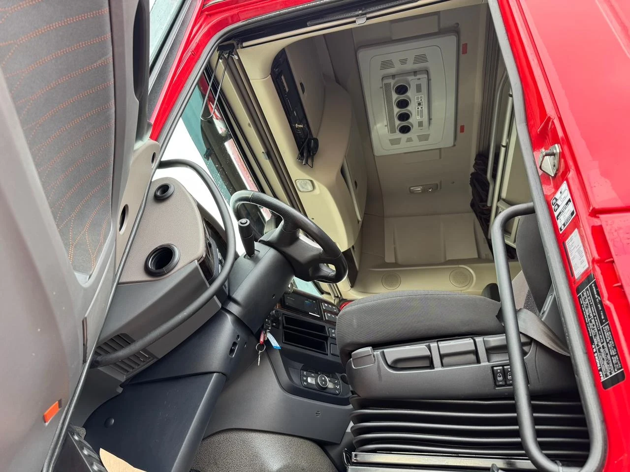 Daf Xf-480, снимка 8 - Камиони - 54172886