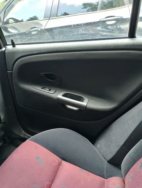 Mitsubishi Carisma 1.8 GDI, снимка 9