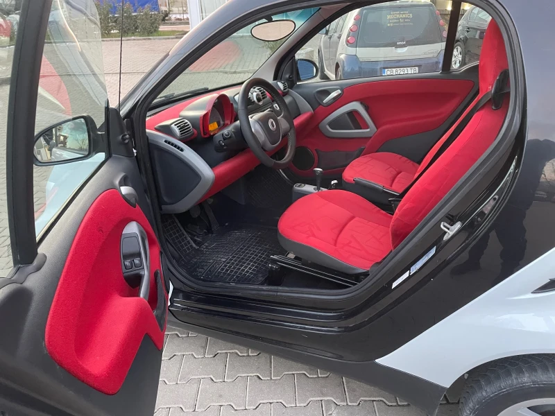 Smart Fortwo, снимка 9 - Автомобили и джипове - 48147460