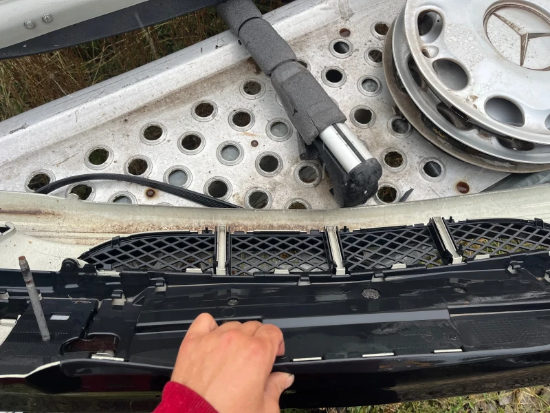 Mercedes-Benz E 270, снимка 7 - Автомобили и джипове - 52278511