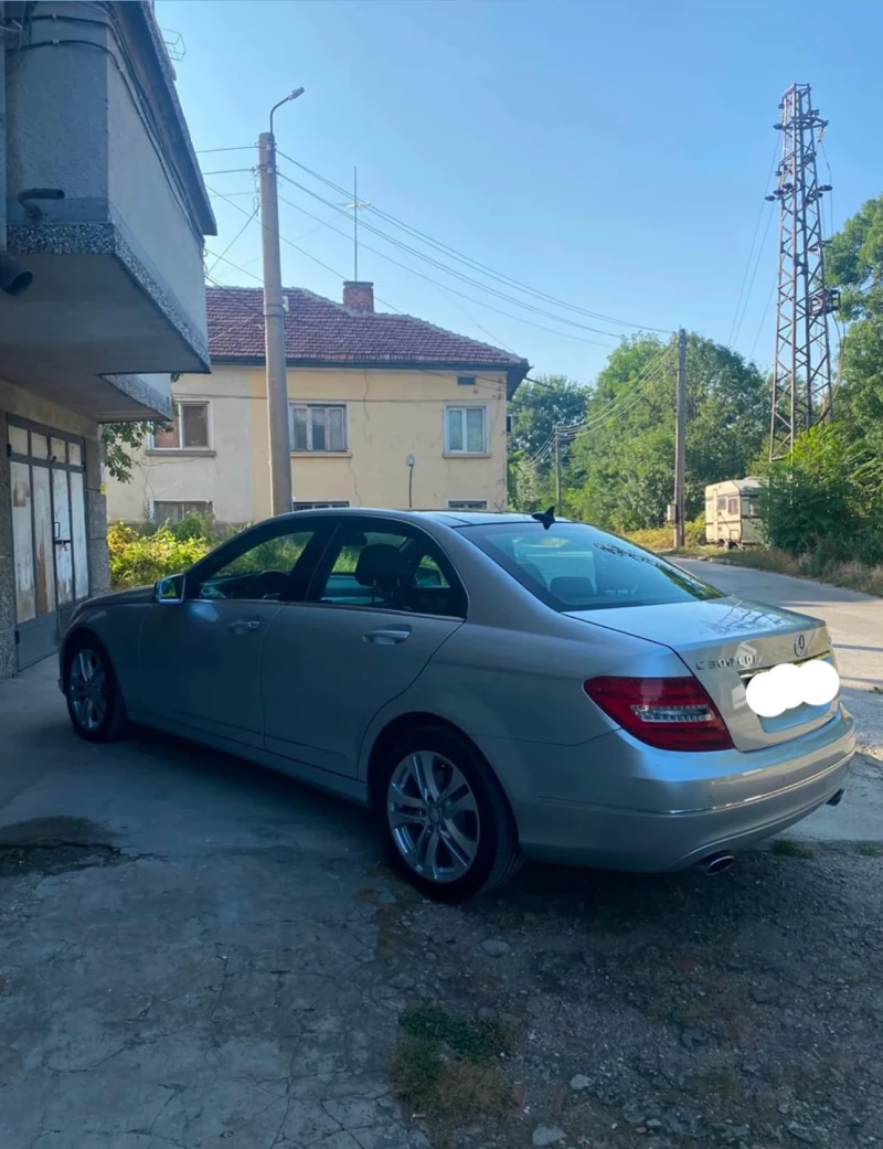 Mercedes-Benz C 300, снимка 2 - Автомобили и джипове - 48385778