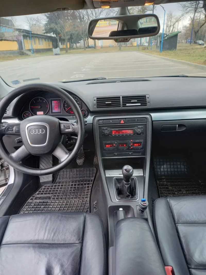 Audi A4 2.0, снимка 8 - Автомобили и джипове - 48522228