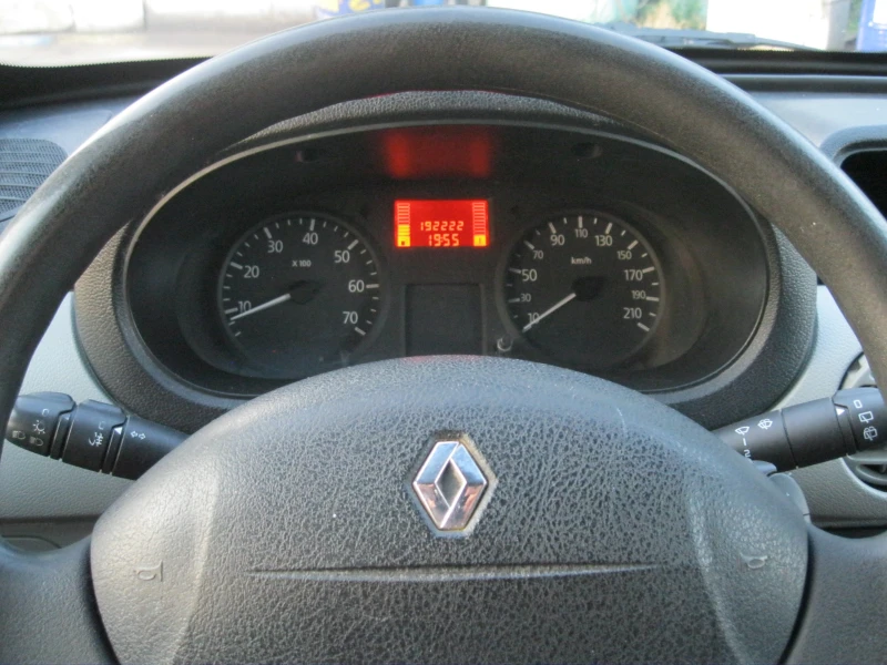 Renault Kangoo, снимка 10 - Автомобили и джипове - 50853370