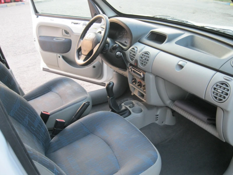 Renault Kangoo, снимка 12 - Автомобили и джипове - 50853370