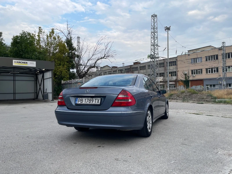 Mercedes-Benz E 320 LPG, снимка 5 - Автомобили и джипове - 52511739