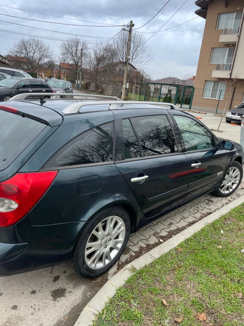 Renault Laguna 2.2dci, снимка 4 - Автомобили и джипове - 52617132