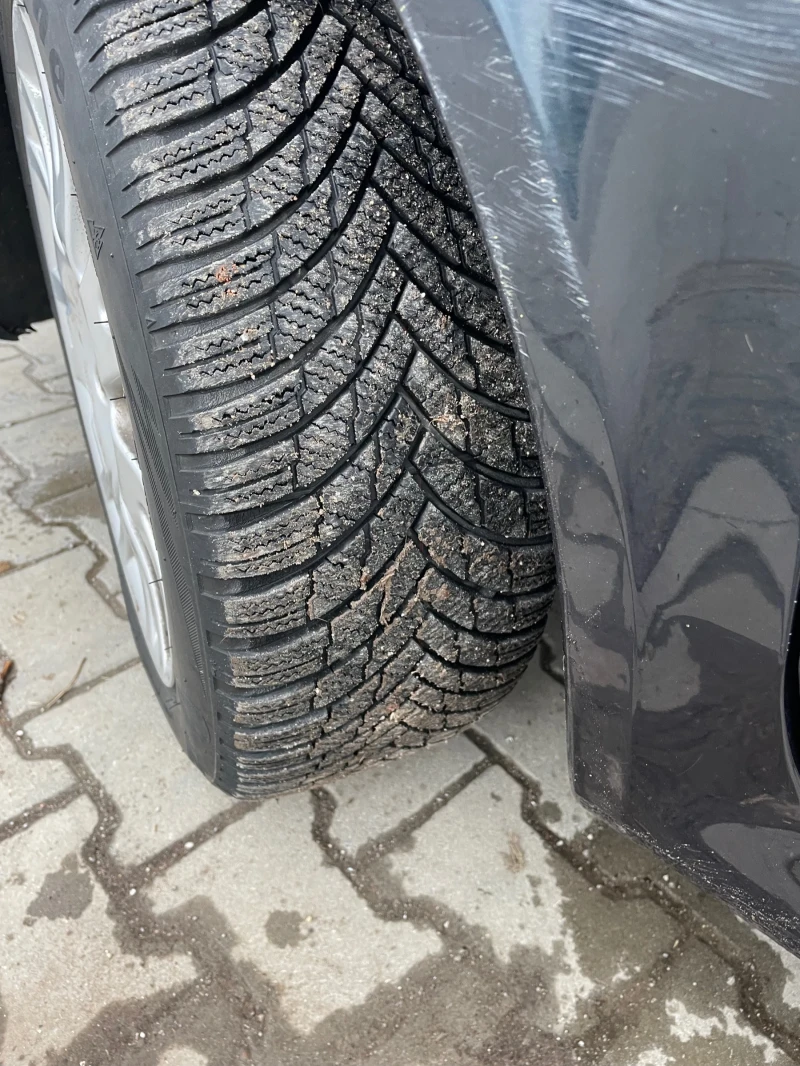 Renault Laguna 2.2dci, снимка 10 - Автомобили и джипове - 52617132