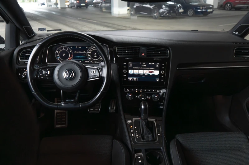 VW Golf R MK 7.5 AKRAPOVIC От Порше София, снимка 15 - Автомобили и джипове - 52770190