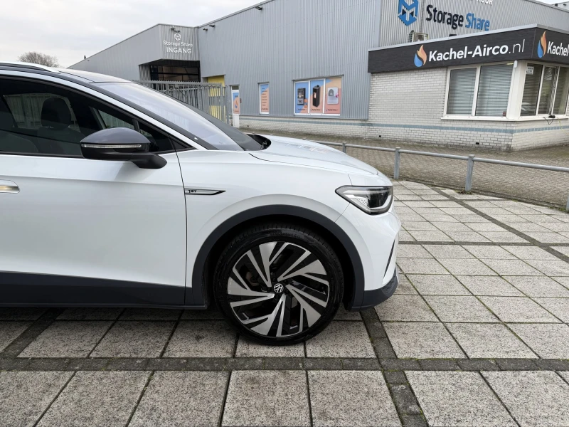 VW ID.4 77 kWh 1st Max, снимка 5 - Автомобили и джипове - 53153317