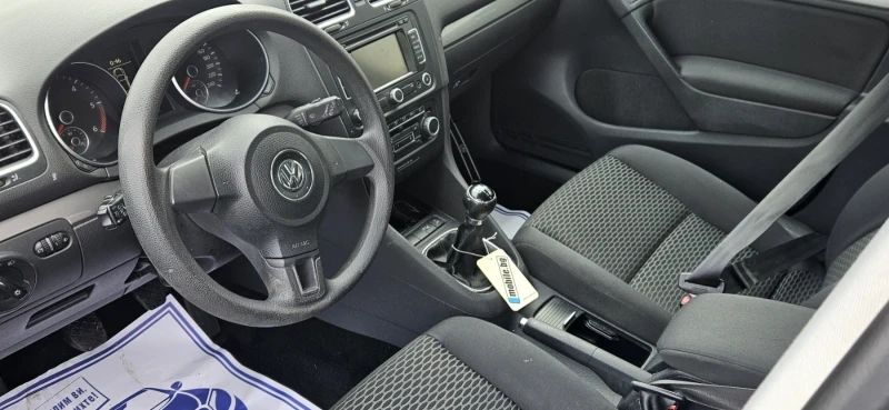 VW Golf 1.6 TDI BLUEMOUTION, снимка 4 - Автомобили и джипове - 53385417