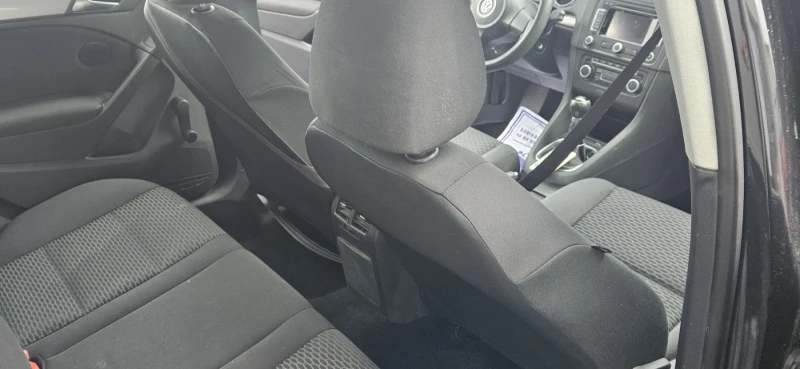 VW Golf 1.6 TDI BLUEMOUTION, снимка 7 - Автомобили и джипове - 53385417
