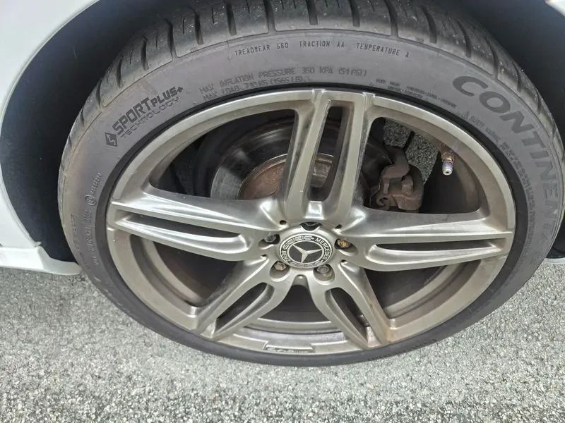 Mercedes-Benz E 300 Avantgarde, снимка 17 - Автомобили и джипове - 55748912