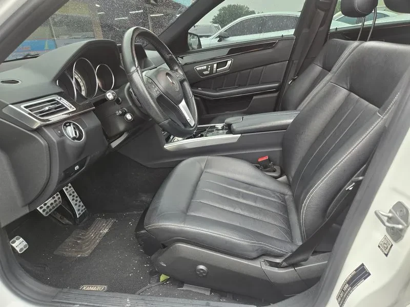 Mercedes-Benz E 300 Avantgarde, снимка 7 - Автомобили и джипове - 55748912