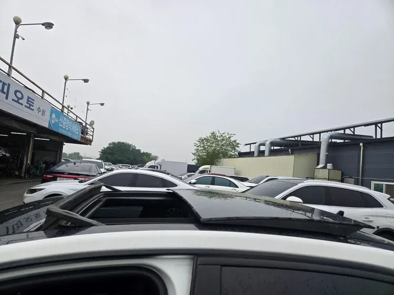 Mercedes-Benz E 300 Avantgarde, снимка 9 - Автомобили и джипове - 55748912